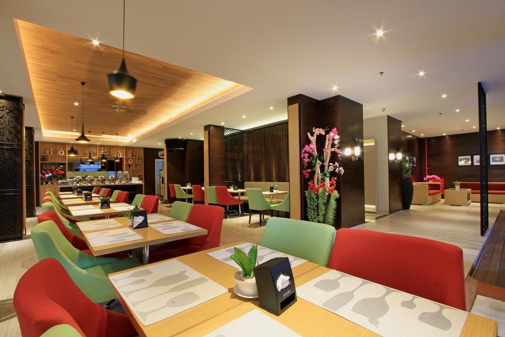 Ohana Hotel Kuta Kuta Lombok Esterno foto